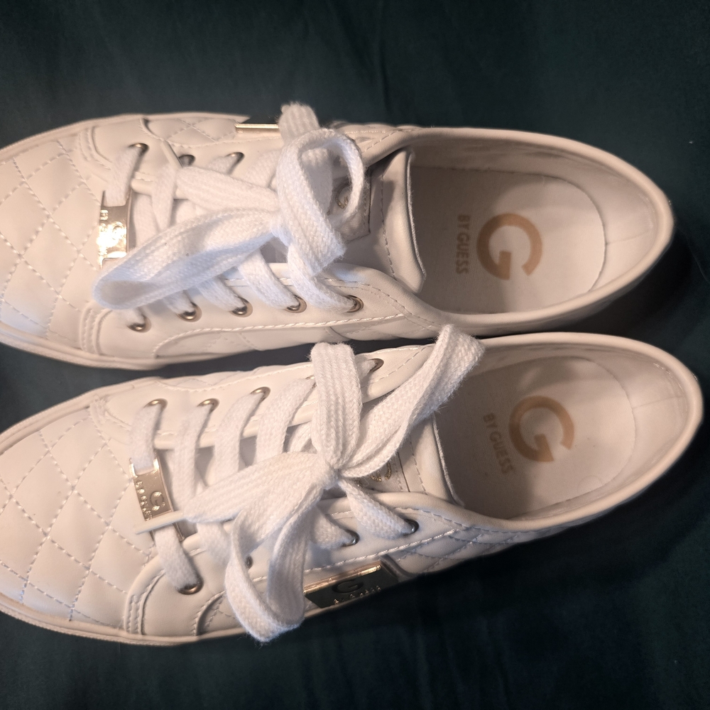 GUESS White Quilted Lace-Up Sneakers